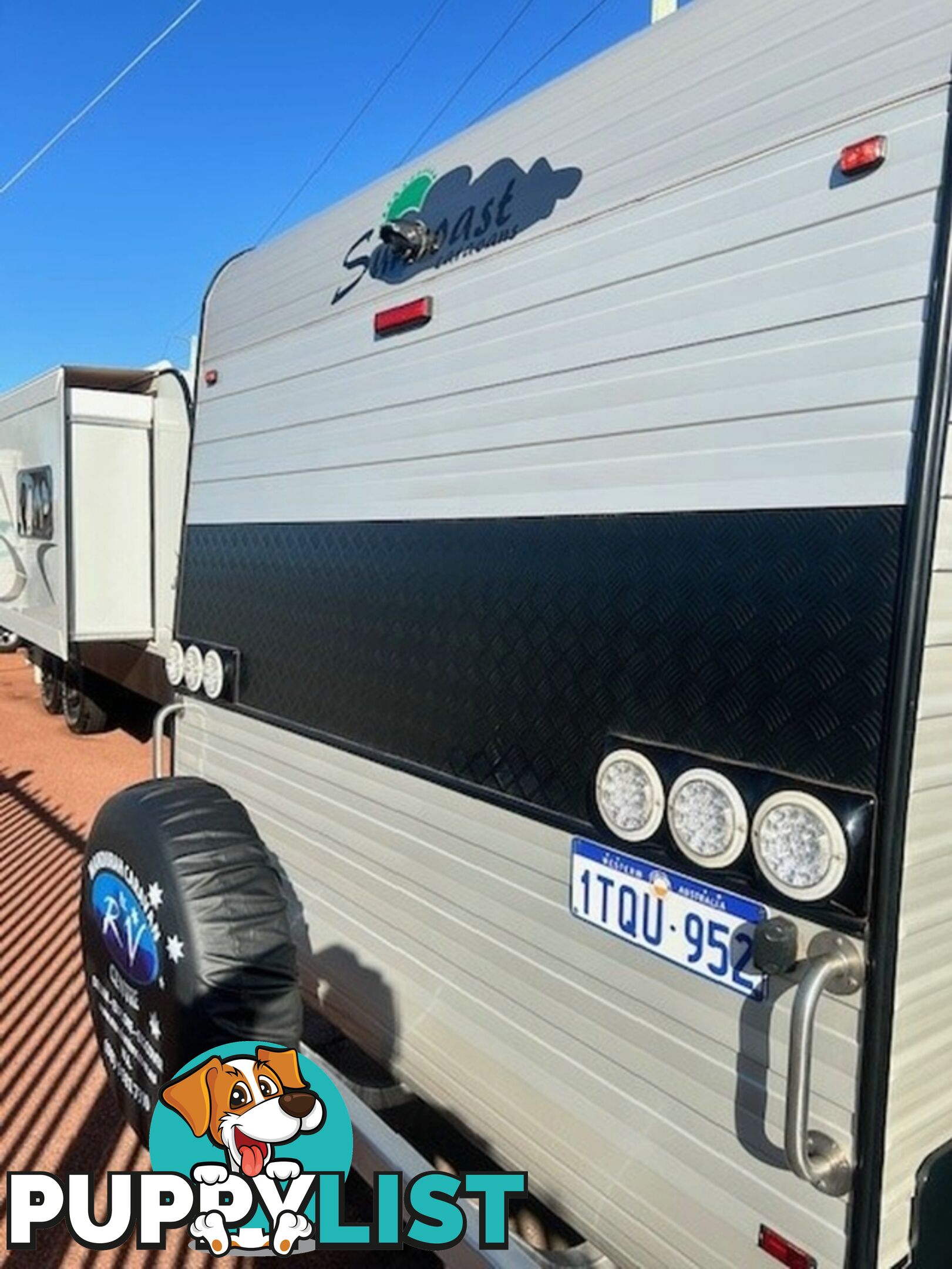 2015 SUNCOAST SILVER COAST CAFE LOUNGE CARAVAN