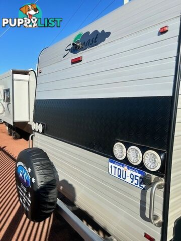 2015 SUNCOAST SILVER COAST CAFE LOUNGE CARAVAN