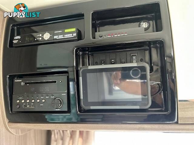 2018 JAYCO SILVERLINE DOUBLE SLIDE 21-65-4OB.MY18 SEMI SLIDE-ON CAMPER