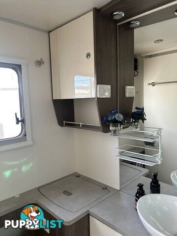 2018 JAYCO SILVERLINE DOUBLE SLIDE 21-65-4OB.MY18 SEMI SLIDE-ON CAMPER