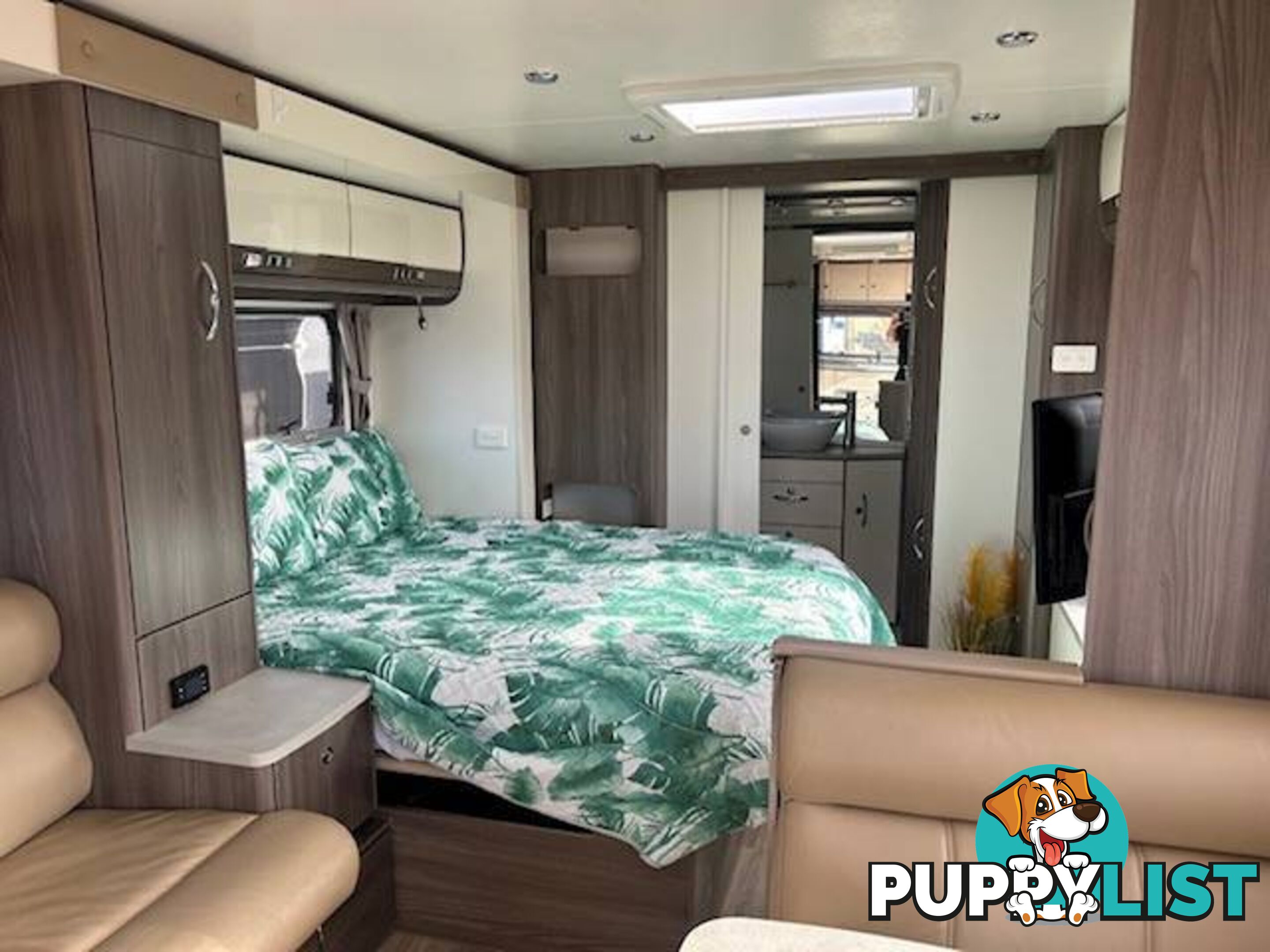 2018 JAYCO SILVERLINE DOUBLE SLIDE 21-65-4OB.MY18 SEMI SLIDE-ON CAMPER