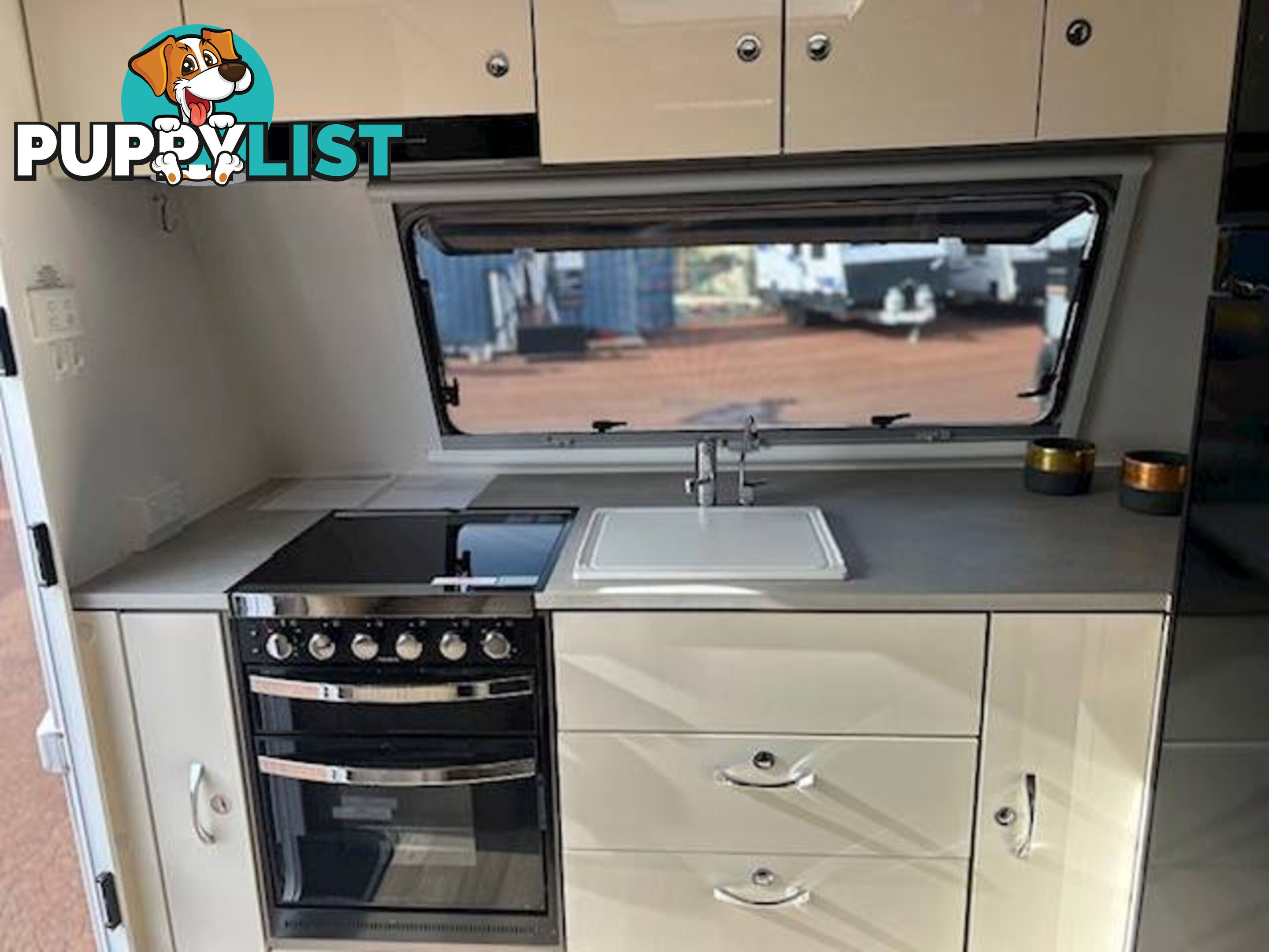 2018 JAYCO SILVERLINE DOUBLE SLIDE 21-65-4OB.MY18 SEMI SLIDE-ON CAMPER