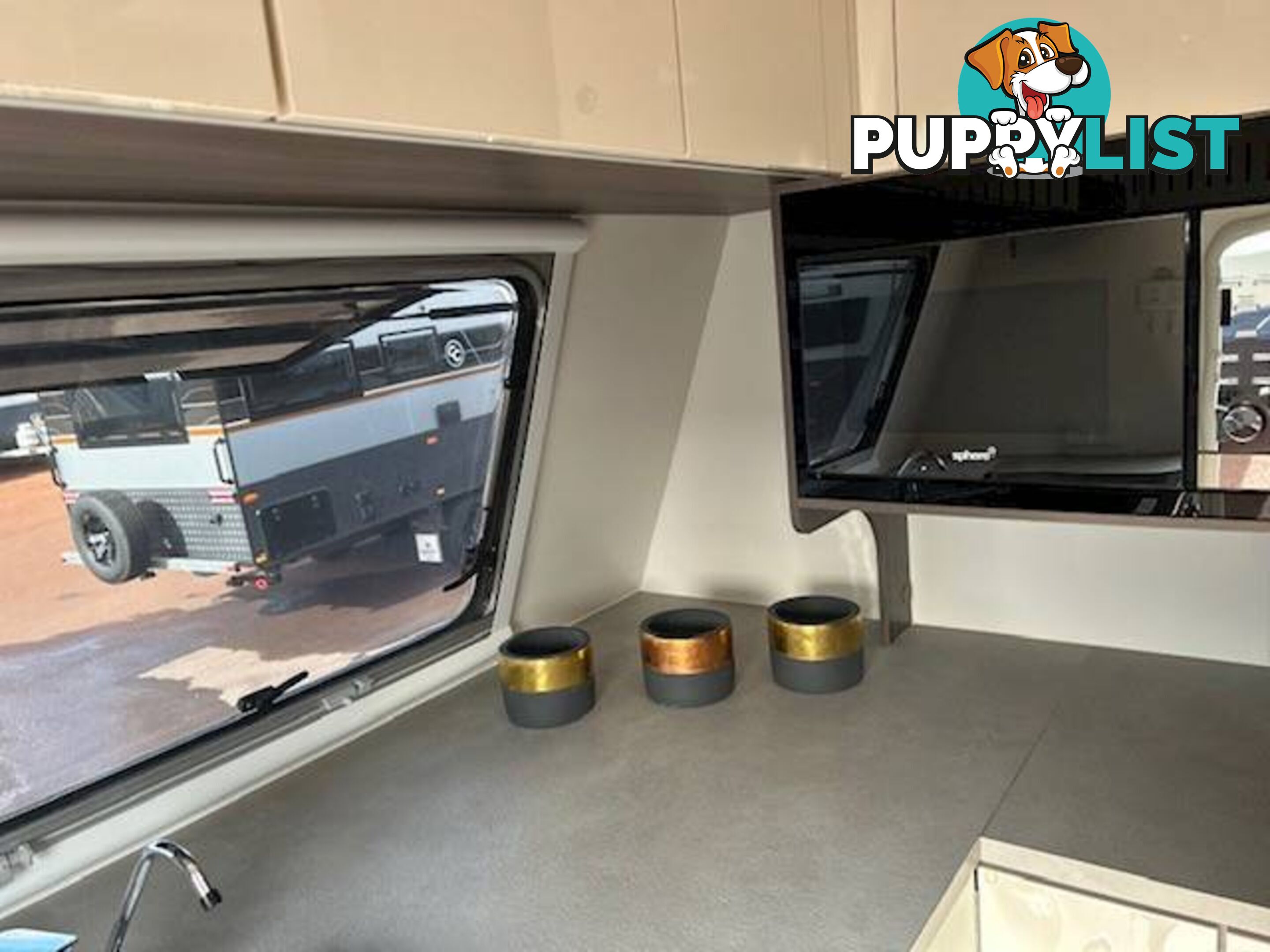 2018 JAYCO SILVERLINE DOUBLE SLIDE 21-65-4OB.MY18 SEMI SLIDE-ON CAMPER