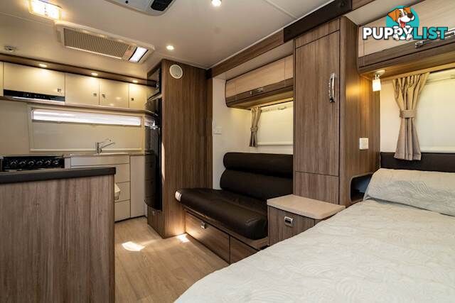 2015 JAYCO SILVERLINE DOUBLE SLIDE OUTBACK 21.65-4 SLIDE-ON CAMPER