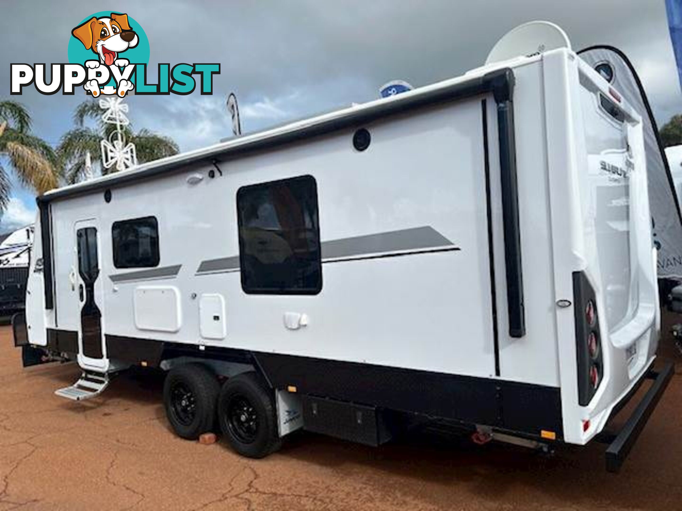 2023 JAYCO SILVERLINE DOUBLE SLIDE OUTBACK 24' SLIDE-ON CAMPER