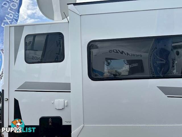2023 JAYCO SILVERLINE DOUBLE SLIDE OUTBACK 24' SLIDE-ON CAMPER