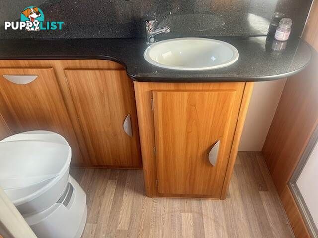 2013 COROMAL ELEMENT B542S QUEEN BED CARAVAN