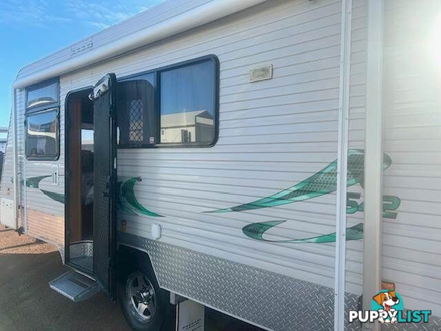 2013 COROMAL ELEMENT B542S QUEEN BED CARAVAN