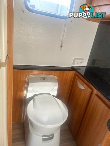 2013 COROMAL ELEMENT B542S QUEEN BED CARAVAN