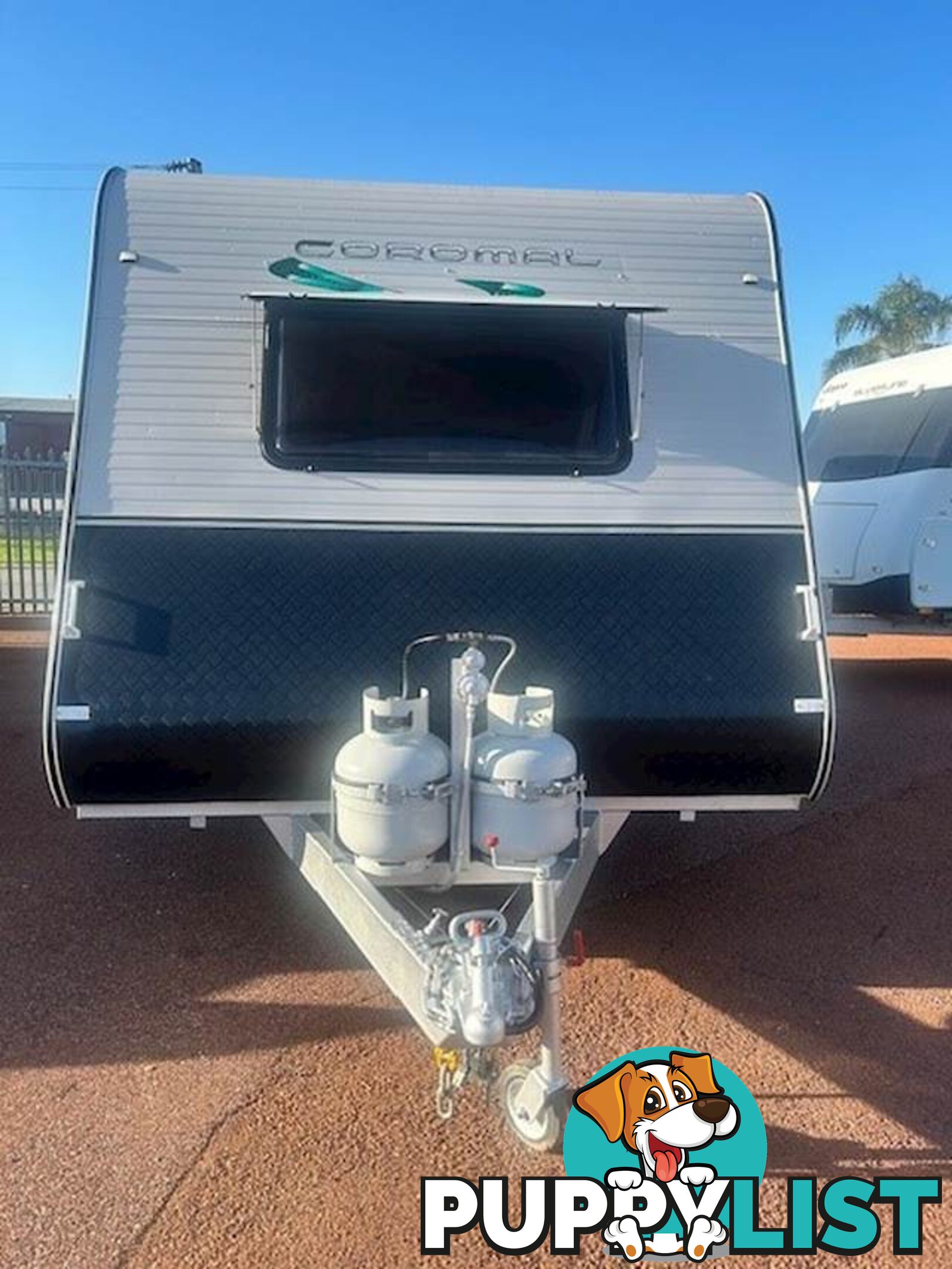 2013 COROMAL ELEMENT B542S QUEEN BED CARAVAN
