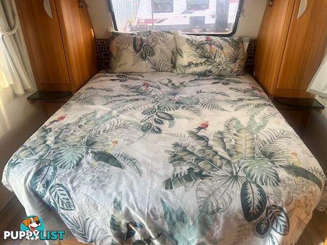 2013 COROMAL ELEMENT B542S QUEEN BED CARAVAN