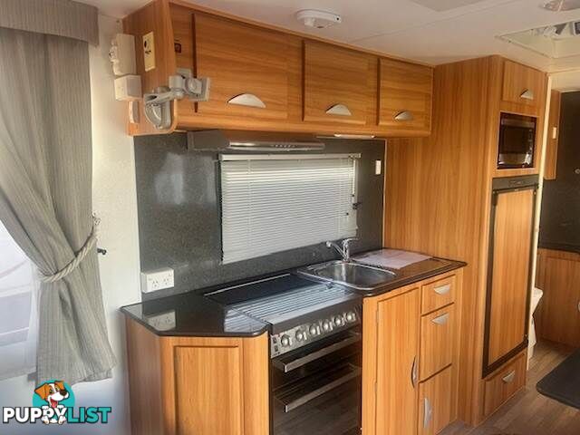 2013 COROMAL ELEMENT B542S QUEEN BED CARAVAN