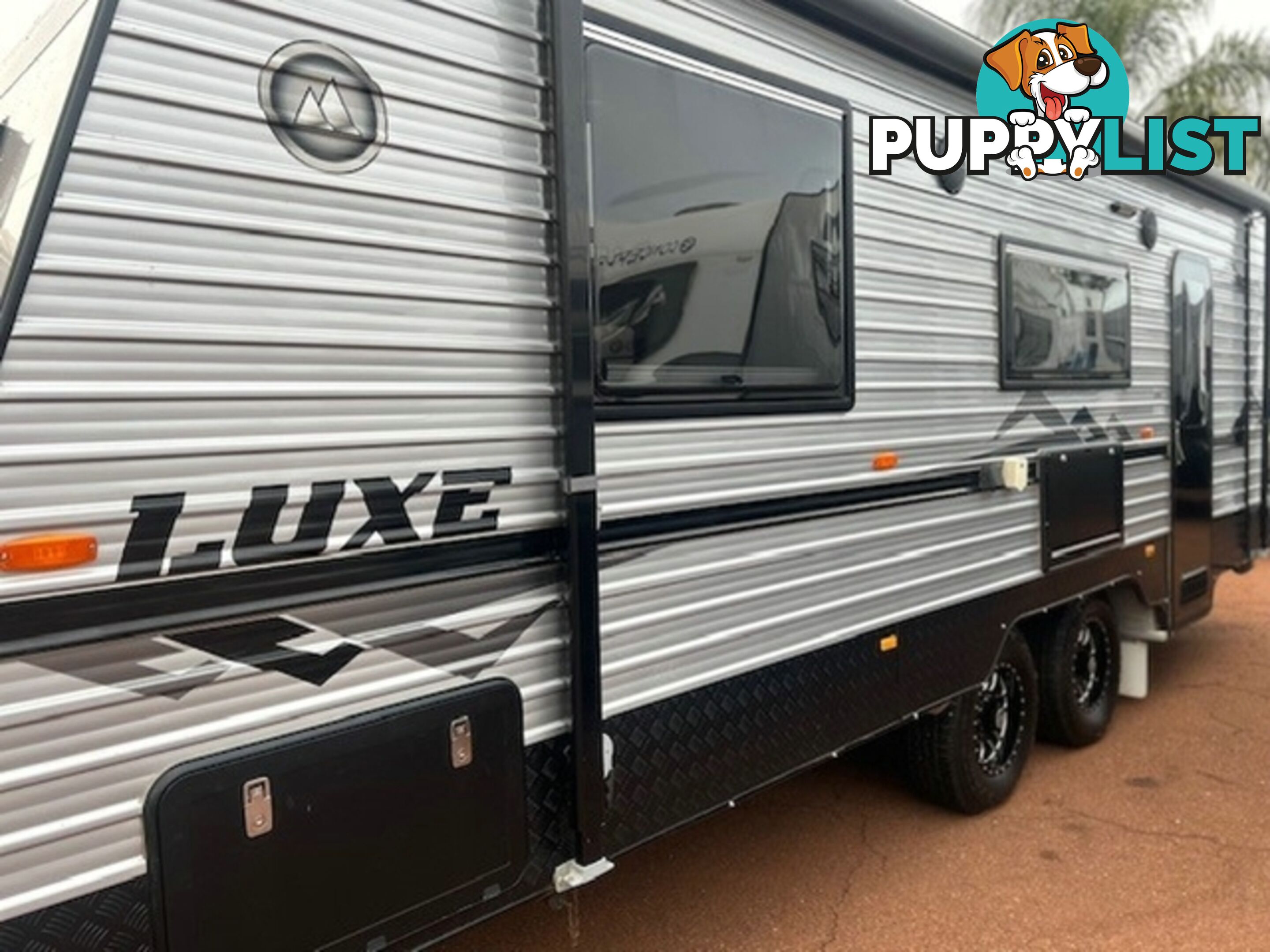 2021 NEWLANDS LUXE 660 CLUB LOUNGE CARAVAN