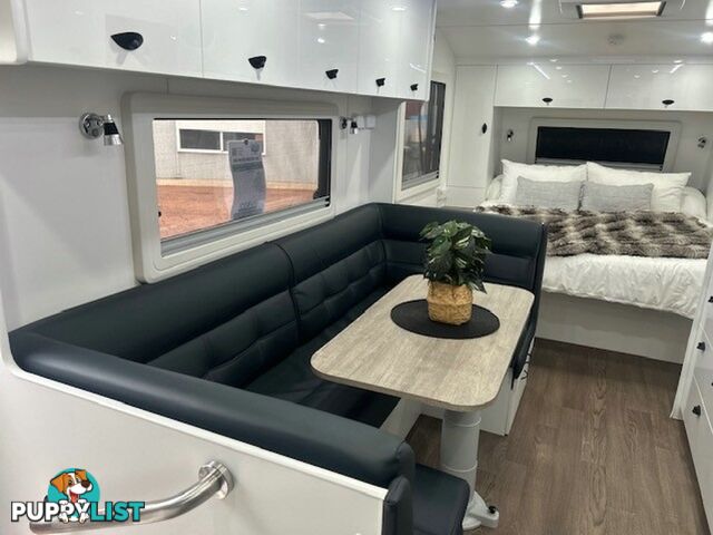 2021 NEWLANDS LUXE 660 CLUB LOUNGE CARAVAN