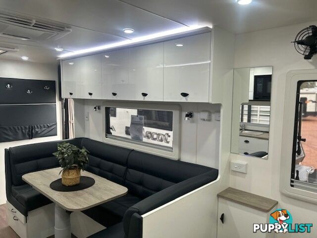 2021 NEWLANDS LUXE 660 CLUB LOUNGE CARAVAN