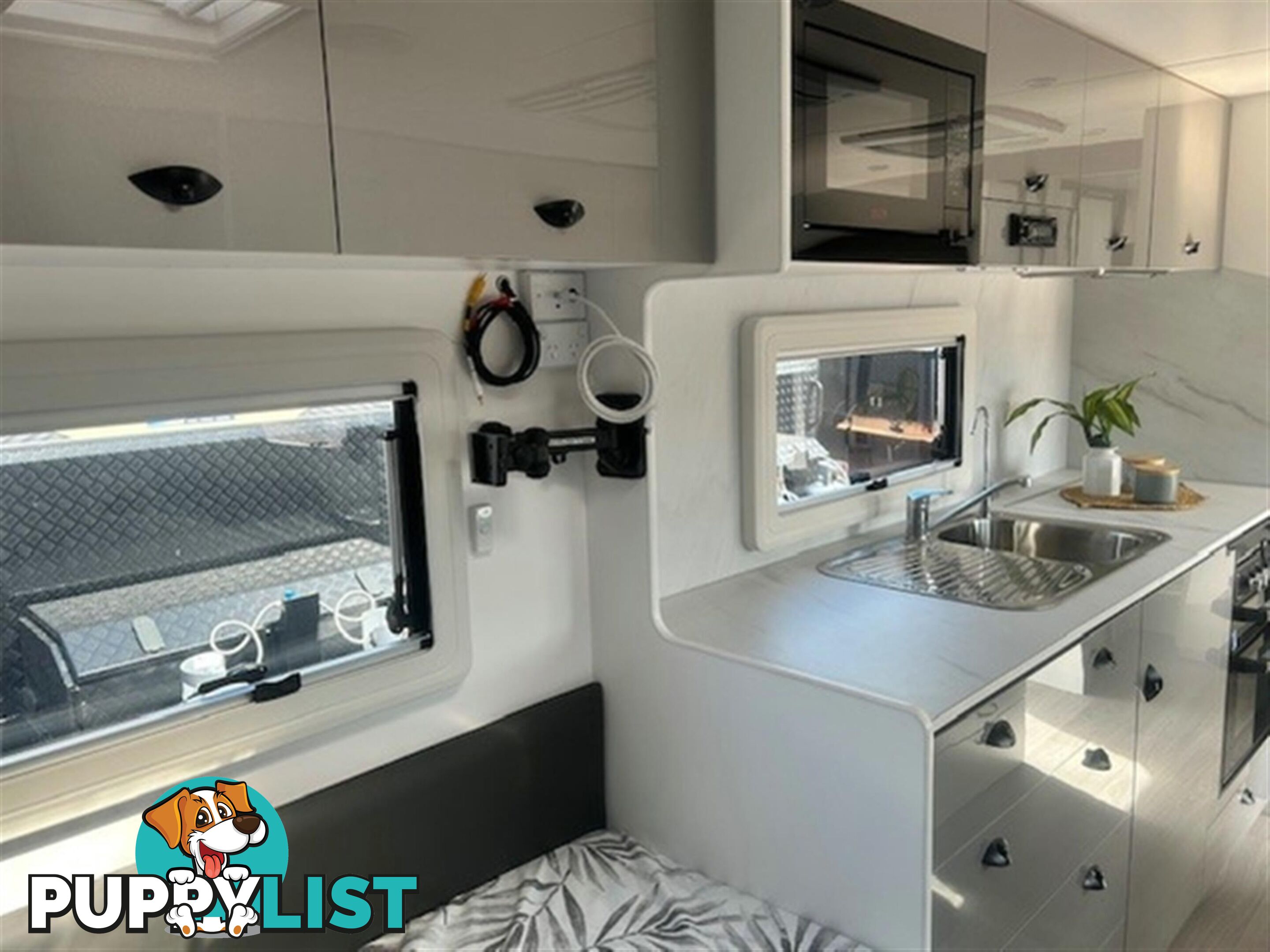 2025 NEWLANDS TOURISTER LUXE PACK 610 SINGLE CARAVAN