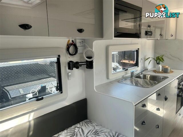 2025 NEWLANDS TOURISTER LUXE PACK 610 SINGLE CARAVAN