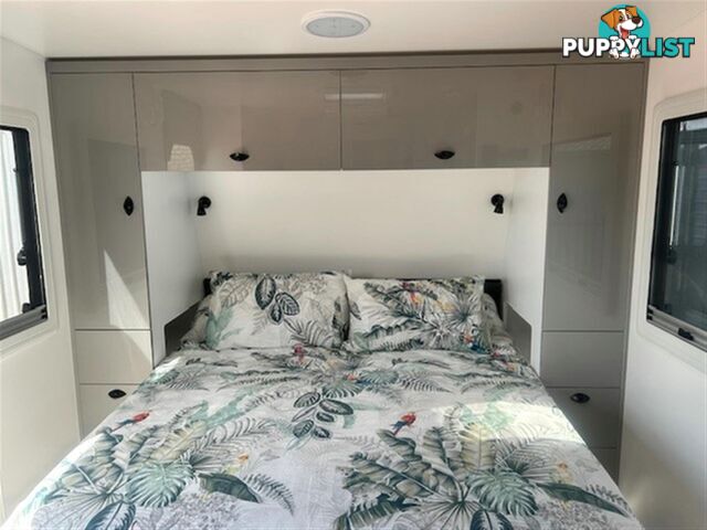 2025 VISCOUNT V2 FAMILY 2 B CARAVAN