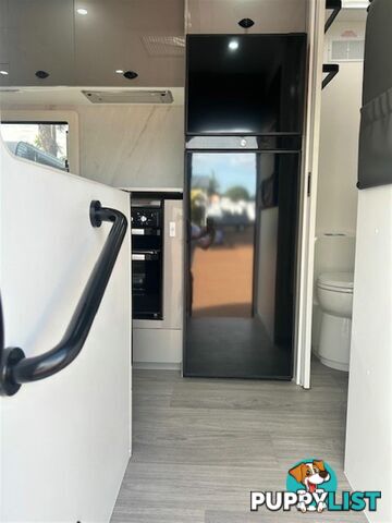 2024 NEWLANDS LUXE AAP 610 COMP CARAVAN