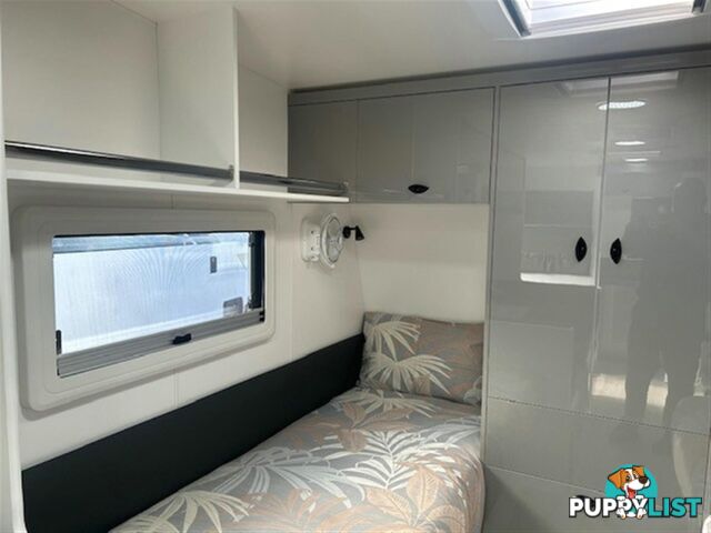 2025 VISCOUNT V2.2 CAFE SINGLE BEDS CARAVAN
