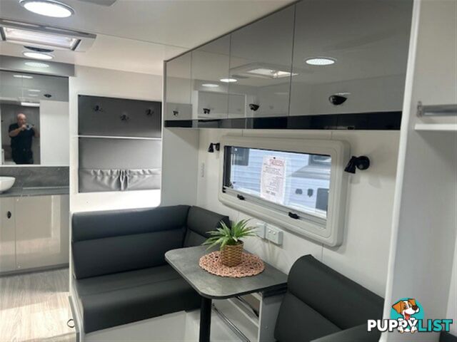 2025 VISCOUNT V2.2 CAFE SINGLE BEDS CARAVAN