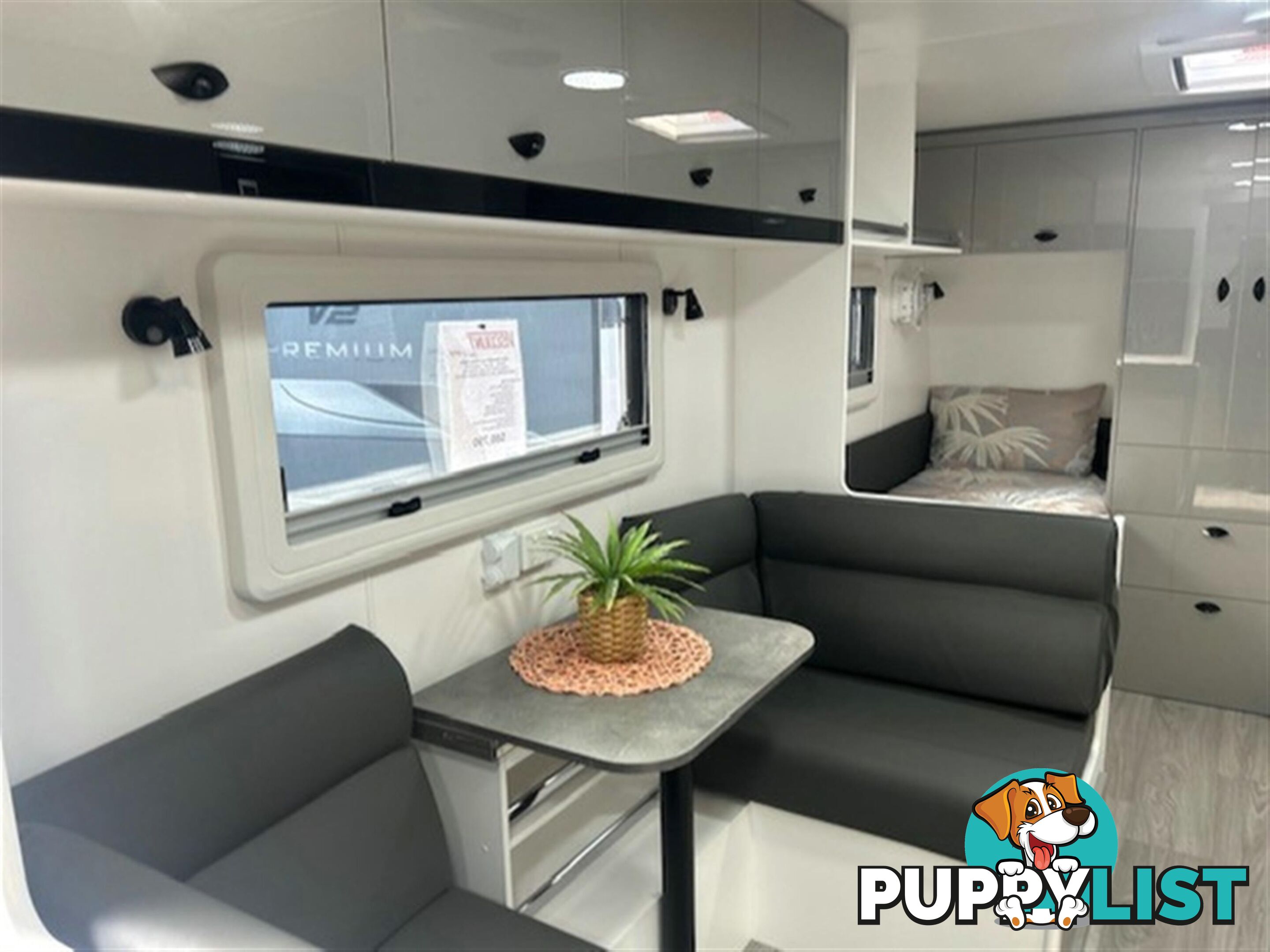 2025 VISCOUNT V2.2 CAFE SINGLE BEDS CARAVAN