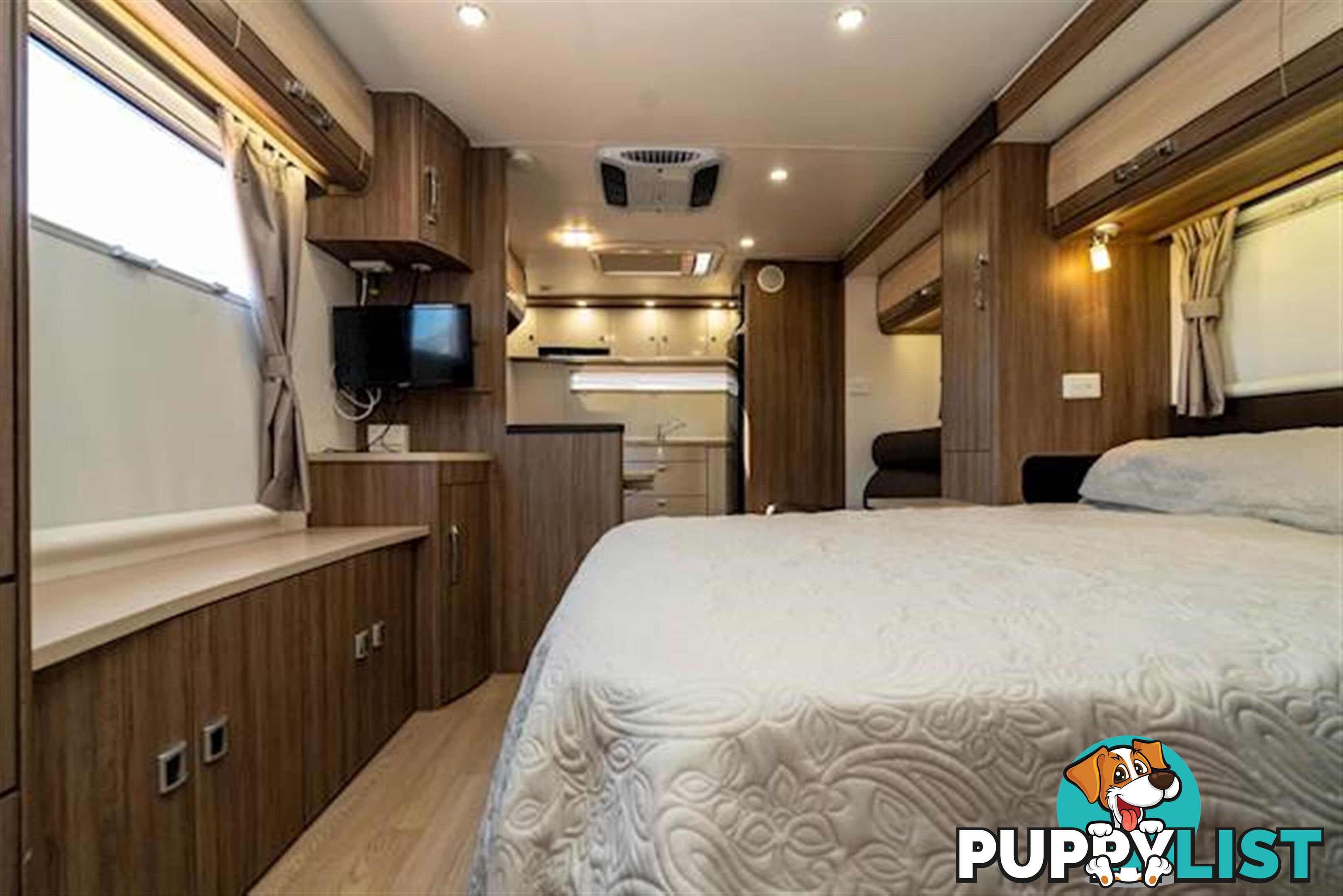 2015 JAYCO SILVERLINE DOUBLE SLIDE OUTBACK 21.65-4 SLIDE-ON CAMPER
