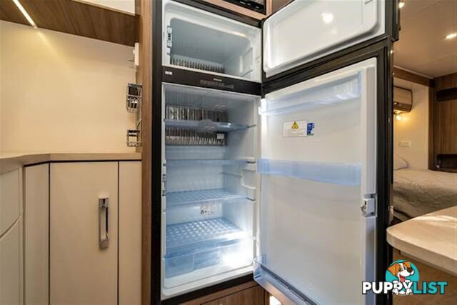 2015 JAYCO SILVERLINE DOUBLE SLIDE OUTBACK 21.65-4 SLIDE-ON CAMPER