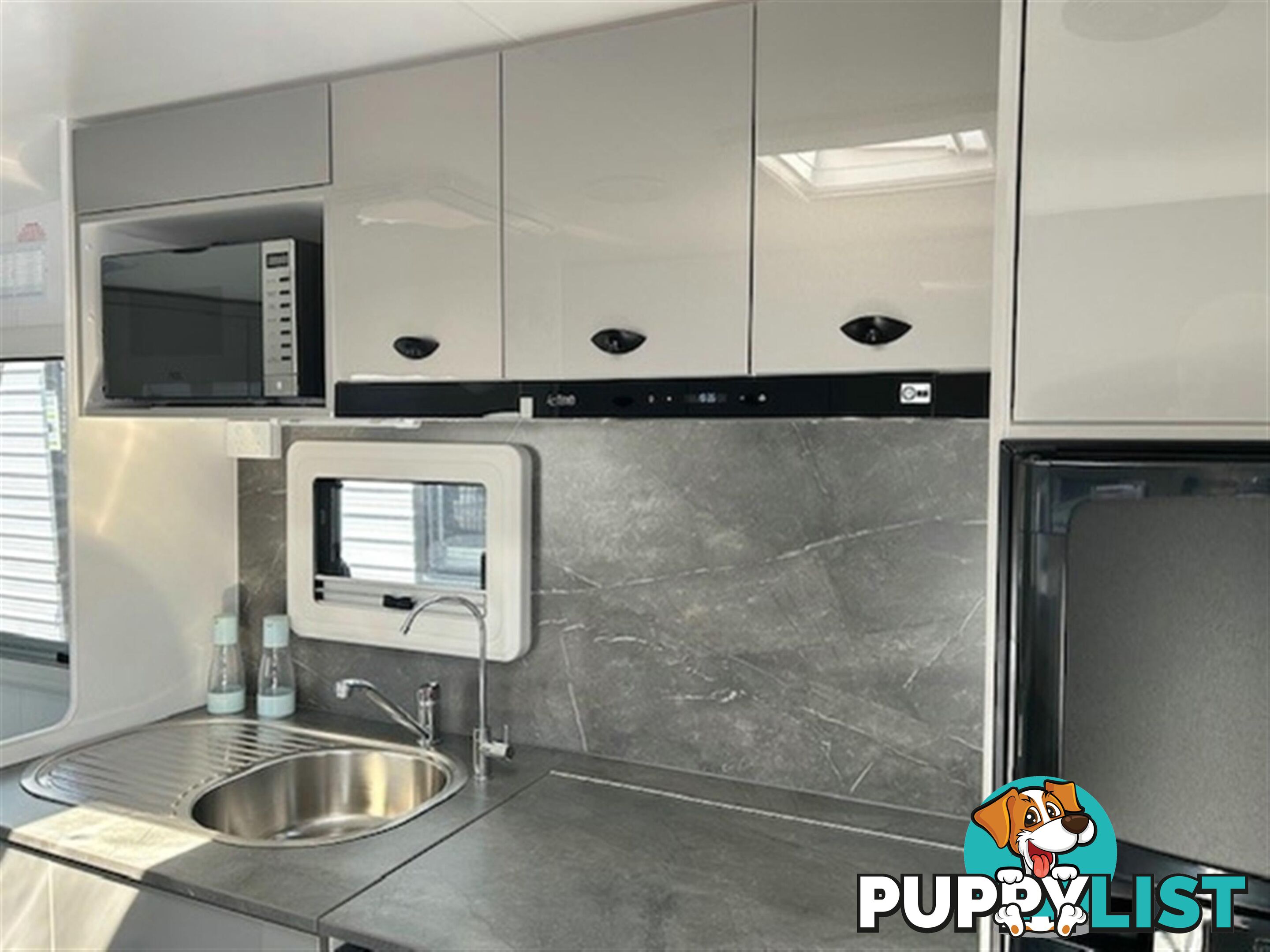 2025 VISCOUNT V1 L SHAPE LOUNGE CARAVAN