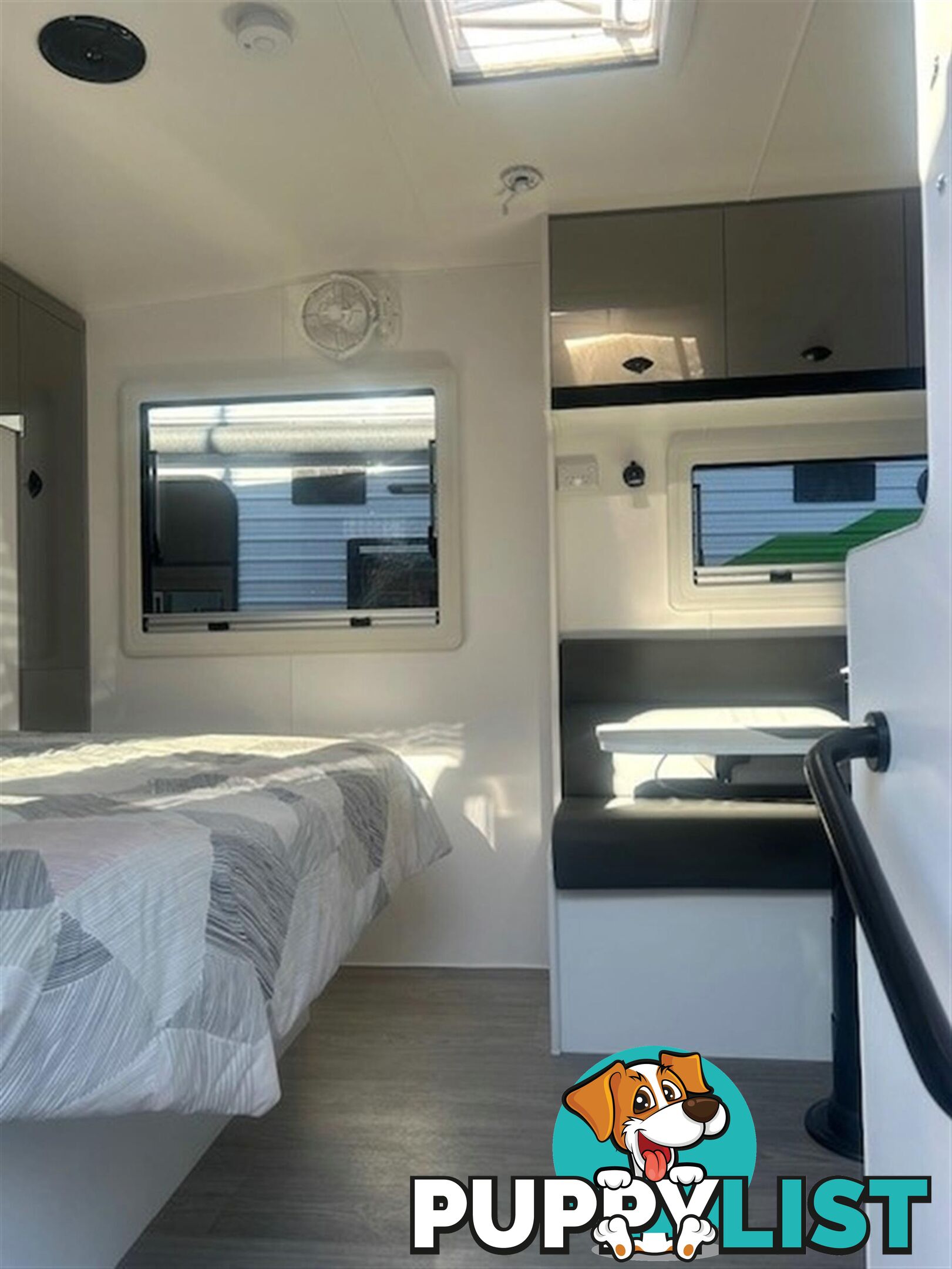 2025 VISCOUNT V3 FAMILY 2 BUNKS CARAVAN