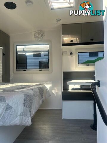 2025 VISCOUNT V3 FAMILY 2 BUNKS CARAVAN