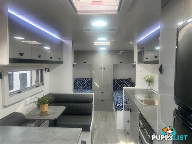 2025 VISCOUNT V3 SINGLE BEDS PREMIUM PLUS PACK CARAVAN