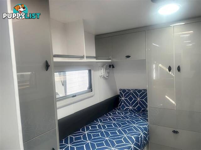 2025 VISCOUNT V3 SINGLE BEDS PREMIUM PLUS PACK CARAVAN