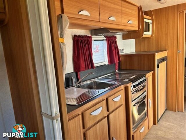 2009 COROMAL LIFESTYLE 618S SINGLE BEDS CARAVAN