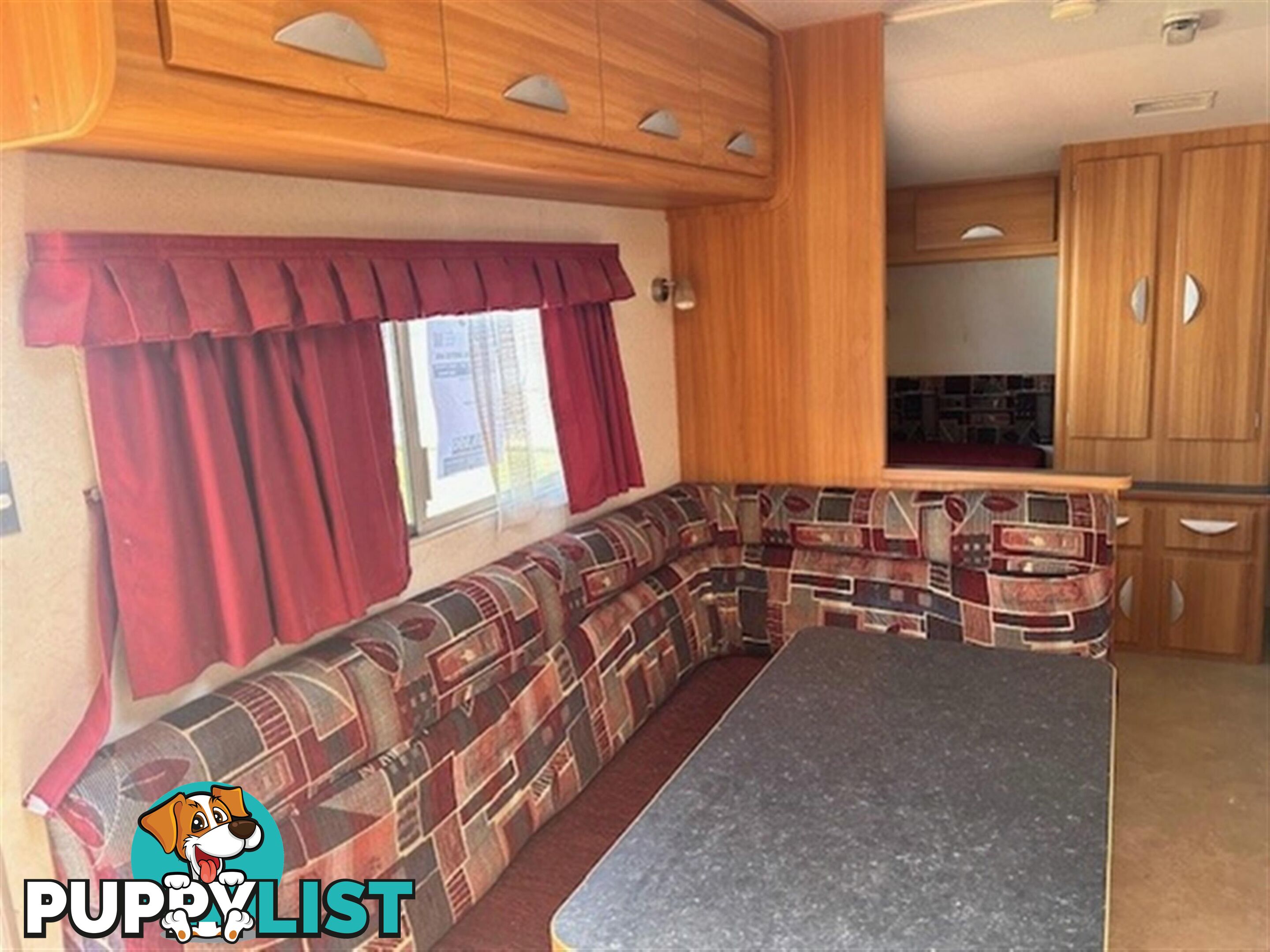 2009 COROMAL LIFESTYLE 618S SINGLE BEDS CARAVAN