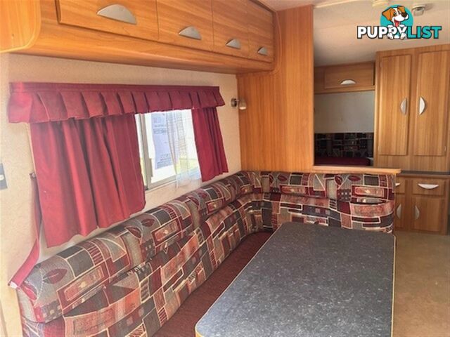 2009 COROMAL LIFESTYLE 618S SINGLE BEDS CARAVAN