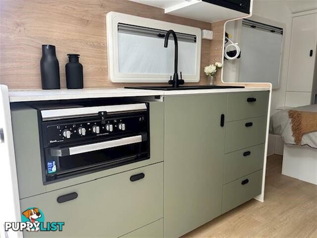 2025 CONCEPT INNOVATION 600 OZ PACK SEMI OFF ROA CARAVAN