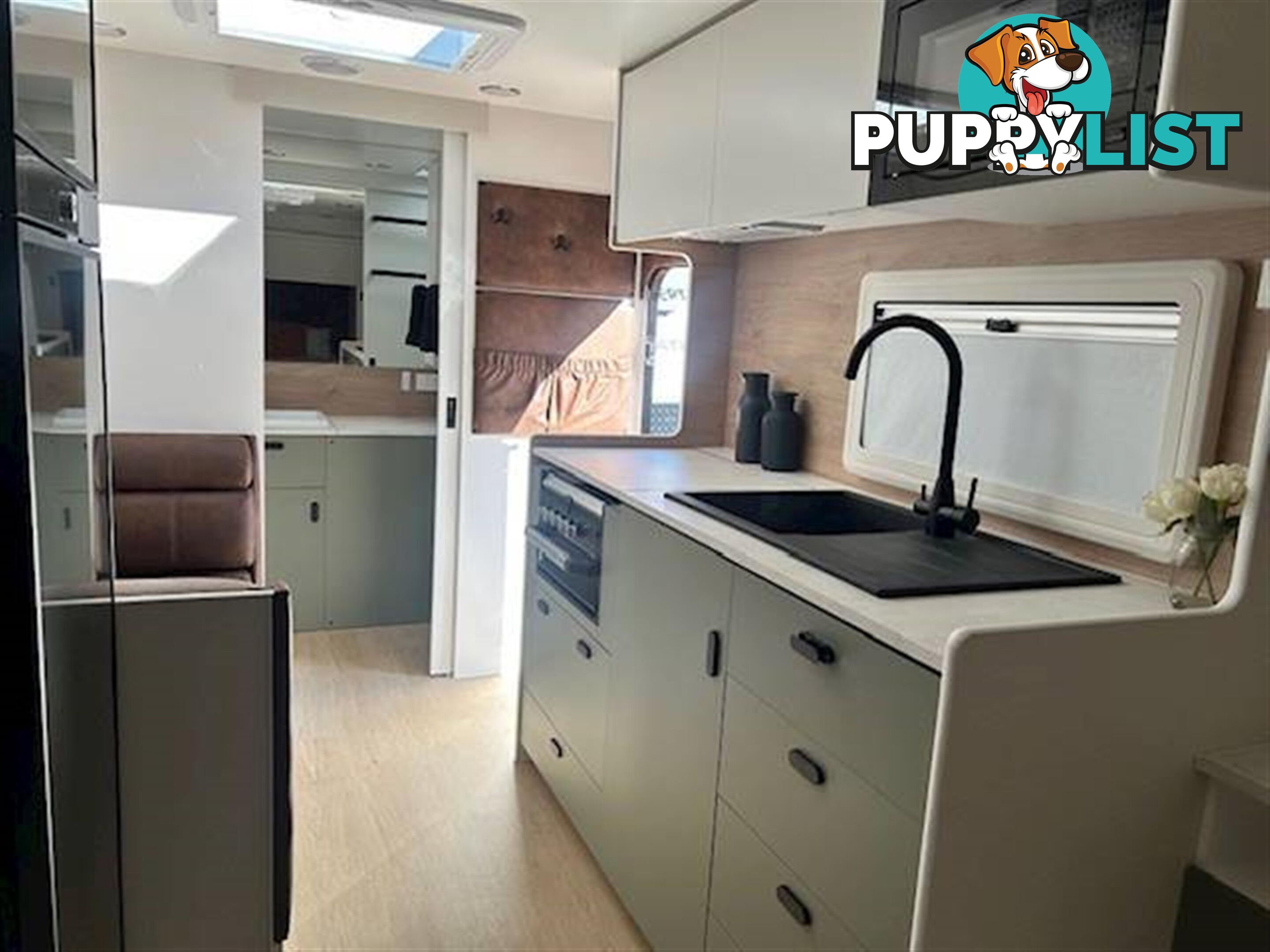 2025 CONCEPT INNOVATION 600 OZ PACK SEMI OFF ROA CARAVAN