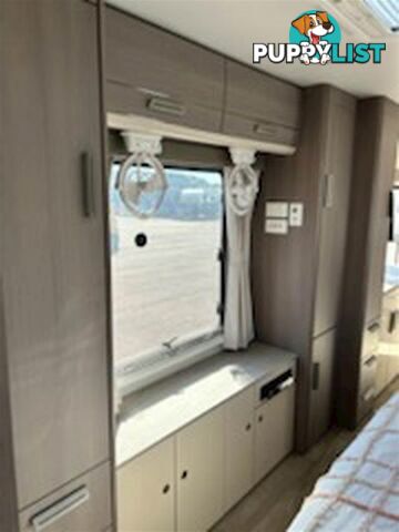 2023 JAYCO SILVERLINE DOUBLE SLIDE OUTBACK 24' SLIDE-ON CAMPER