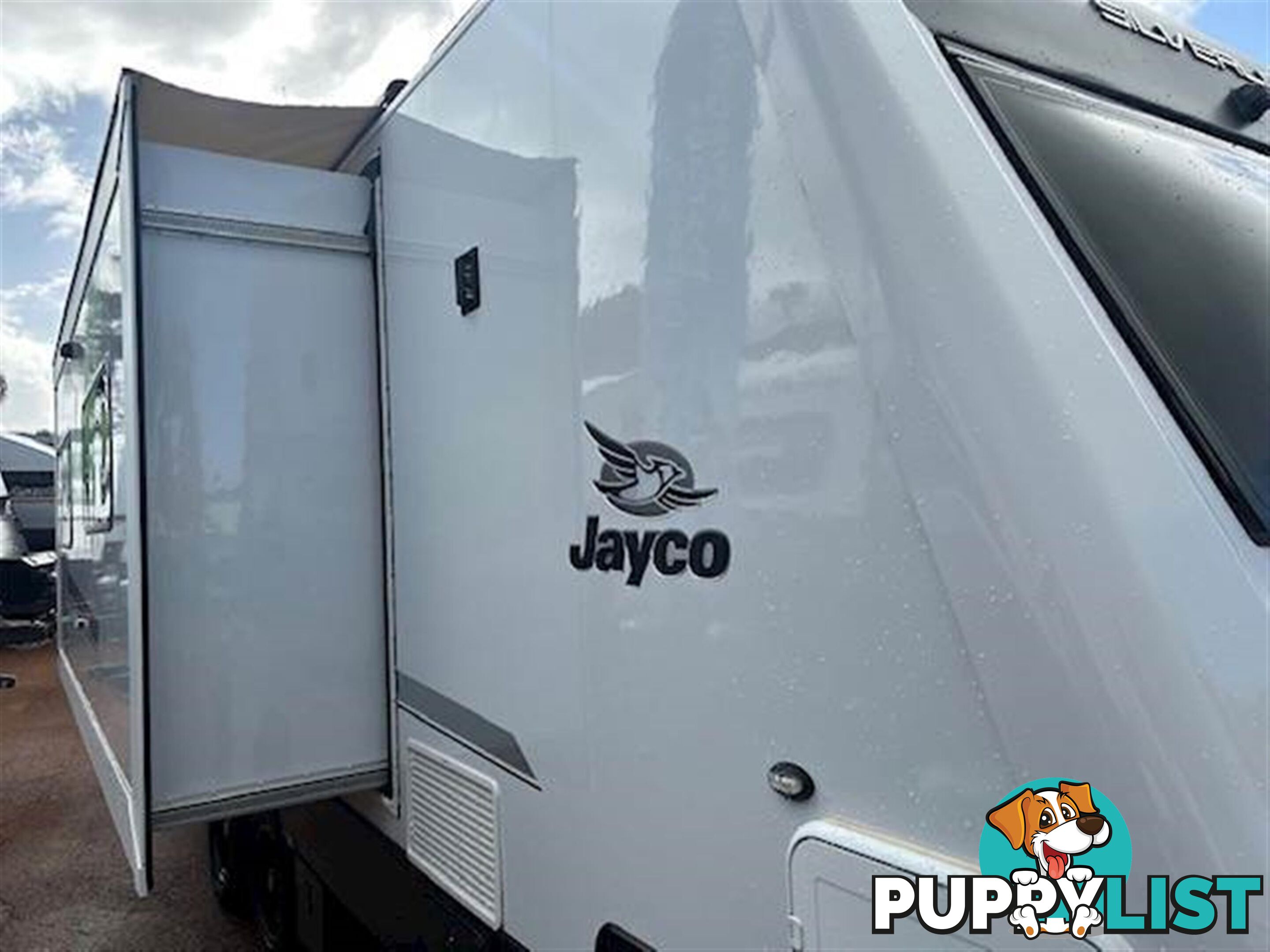 2023 JAYCO SILVERLINE DOUBLE SLIDE OUTBACK 24' SLIDE-ON CAMPER