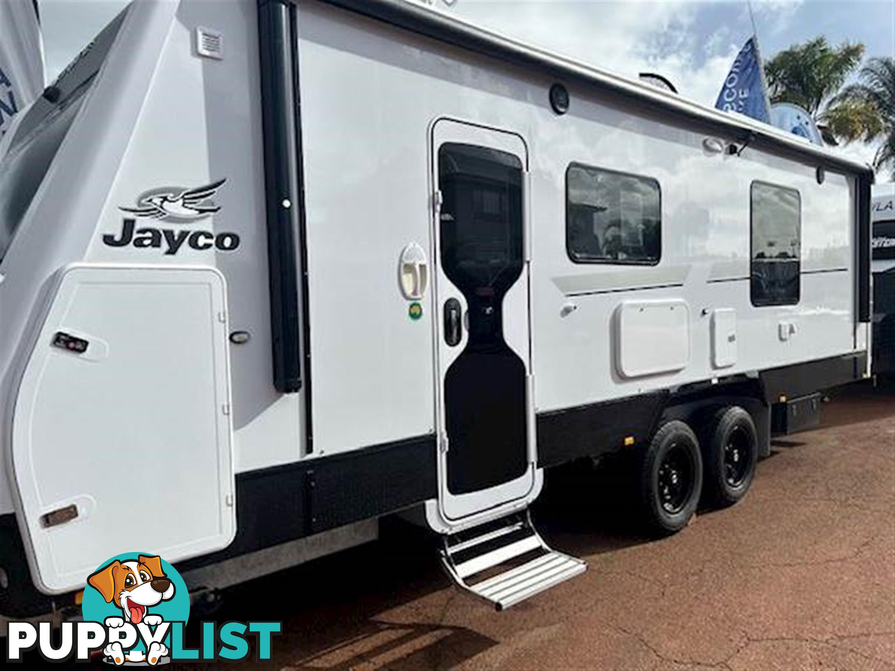 2023 JAYCO SILVERLINE DOUBLE SLIDE OUTBACK 24' SLIDE-ON CAMPER