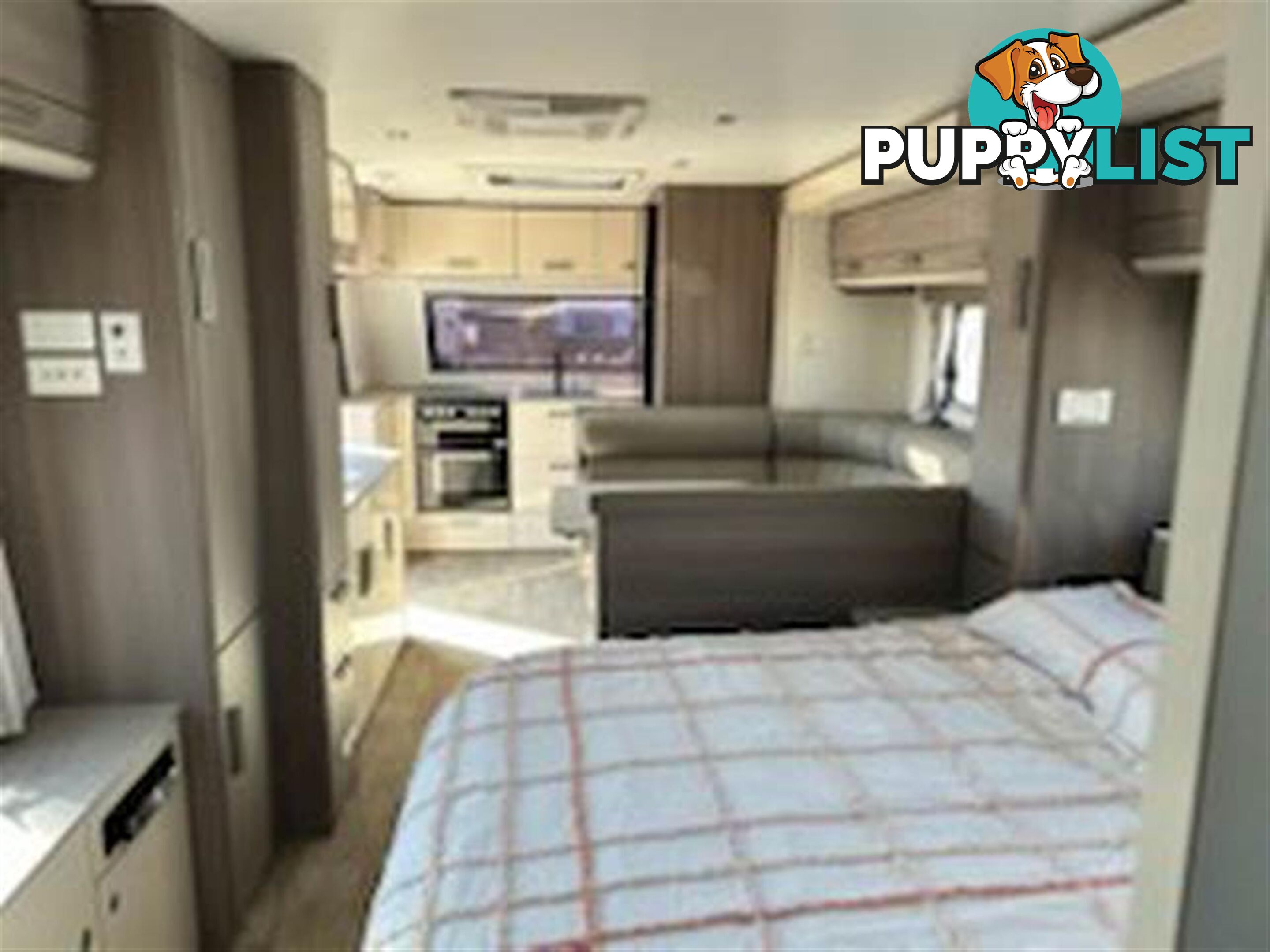 2023 JAYCO SILVERLINE DOUBLE SLIDE OUTBACK 24' SLIDE-ON CAMPER