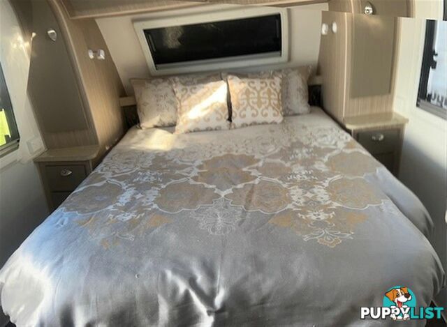 2015 SUNCOAST SILVER COAST CAFE LOUNGE CARAVAN