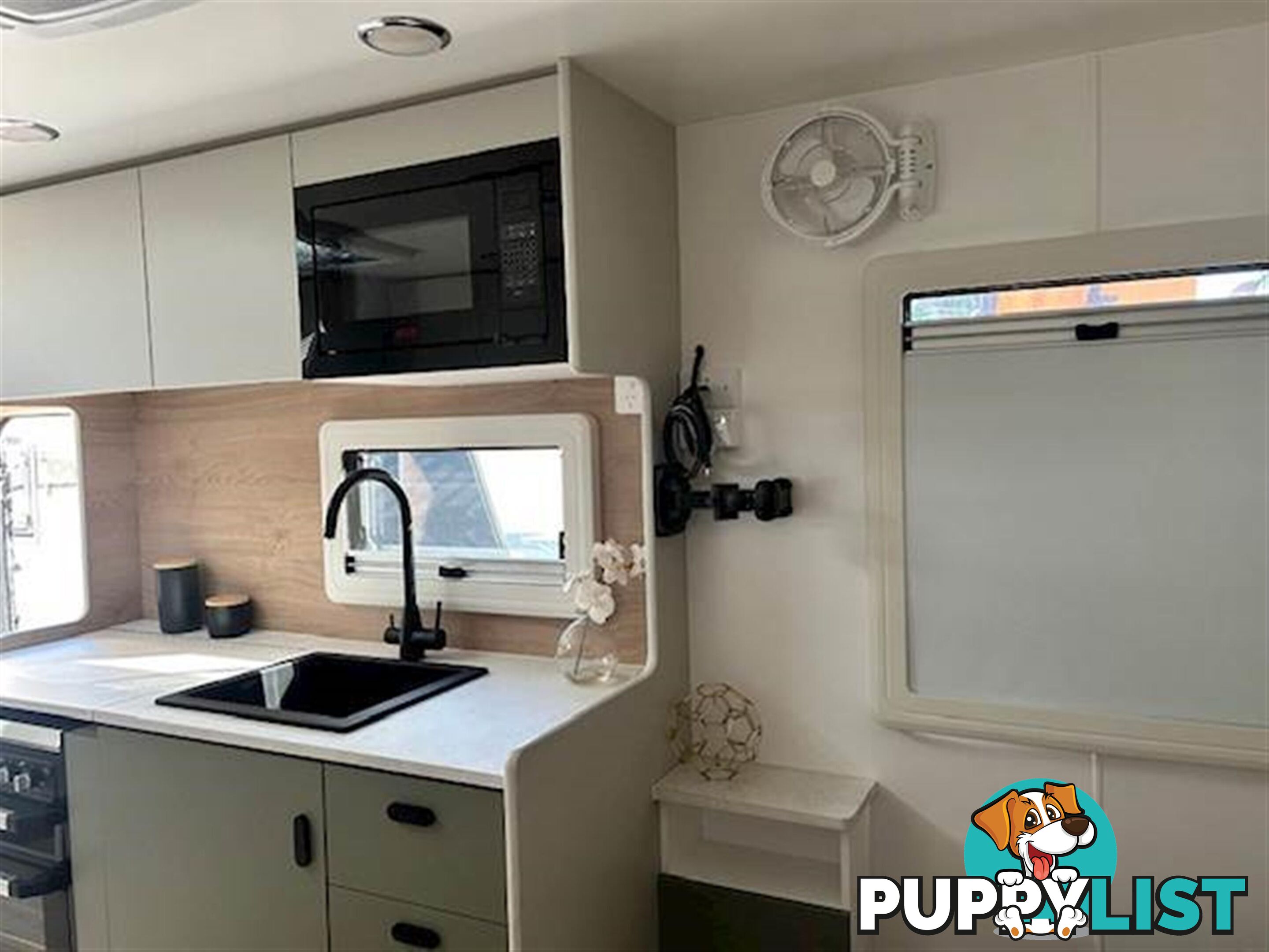 2025 CONCEPT INNOVATION OZ PACK 540S SEMI OFF ROAD CARAVAN