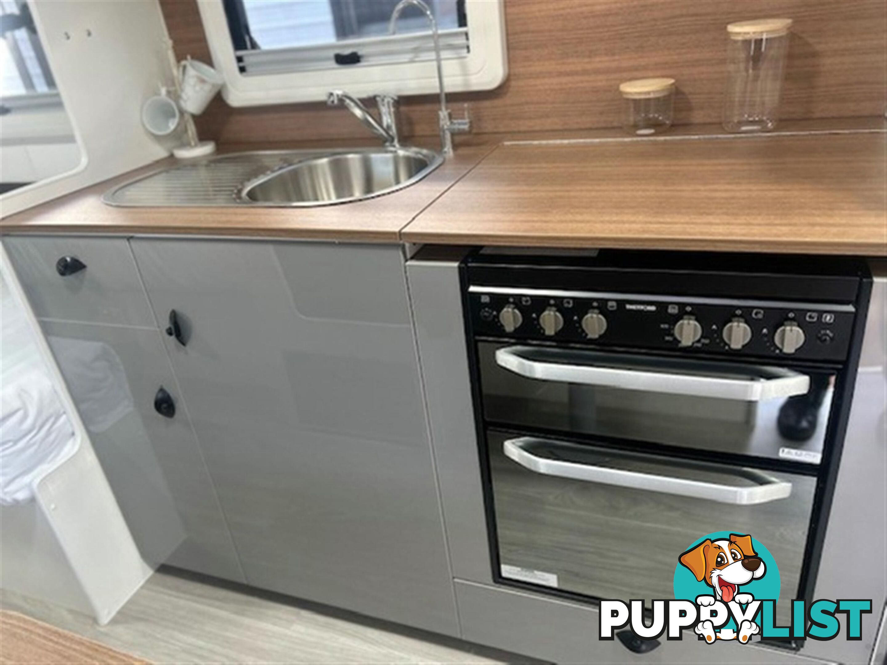 2025 VISCOUNT V1.2 L SHAPE SINGLE BEDS CARAVAN