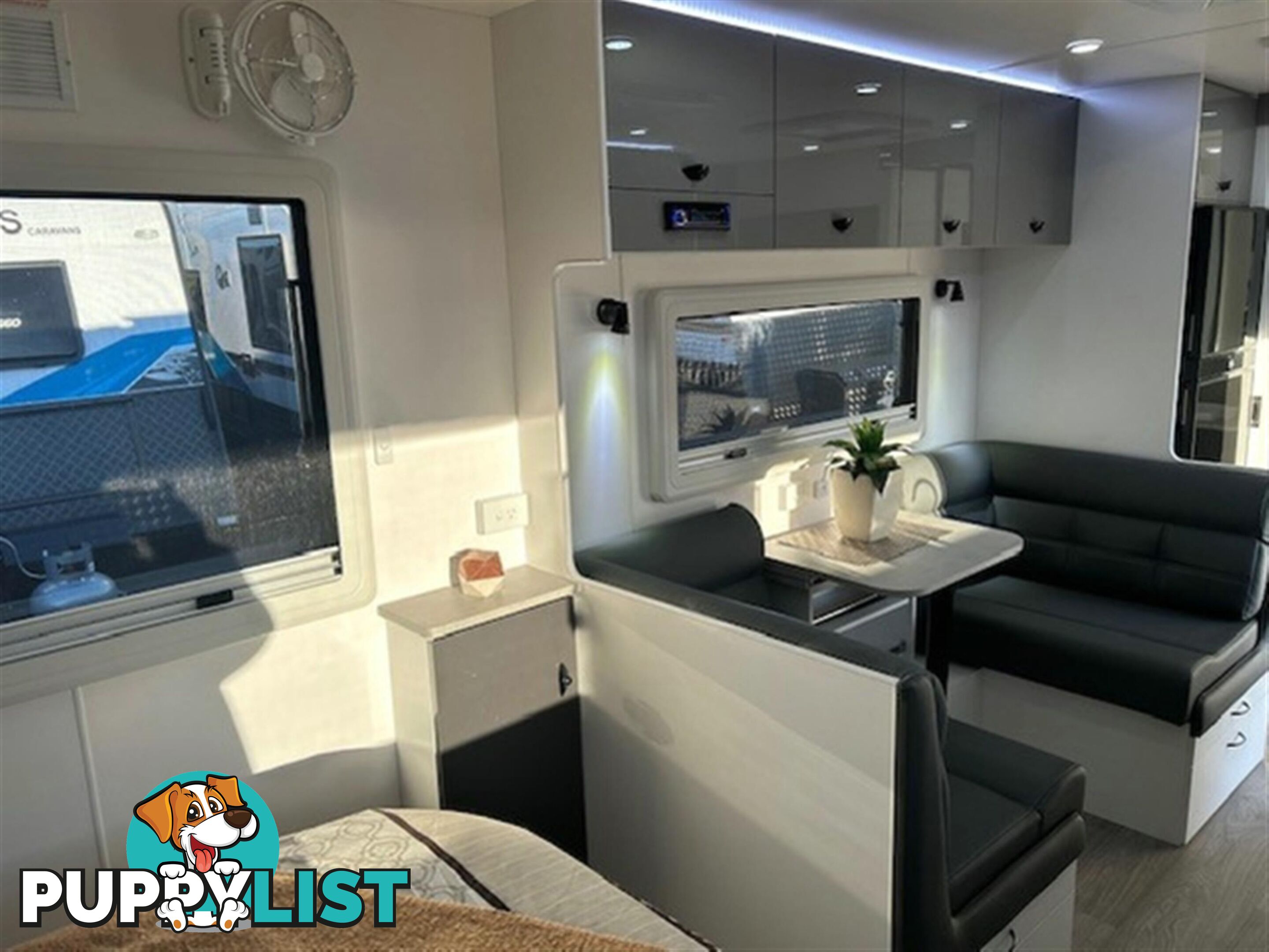 2025 NEWLANDS TOURISTER 628 LUX PACK CAFE LOUNGE CARAVAN