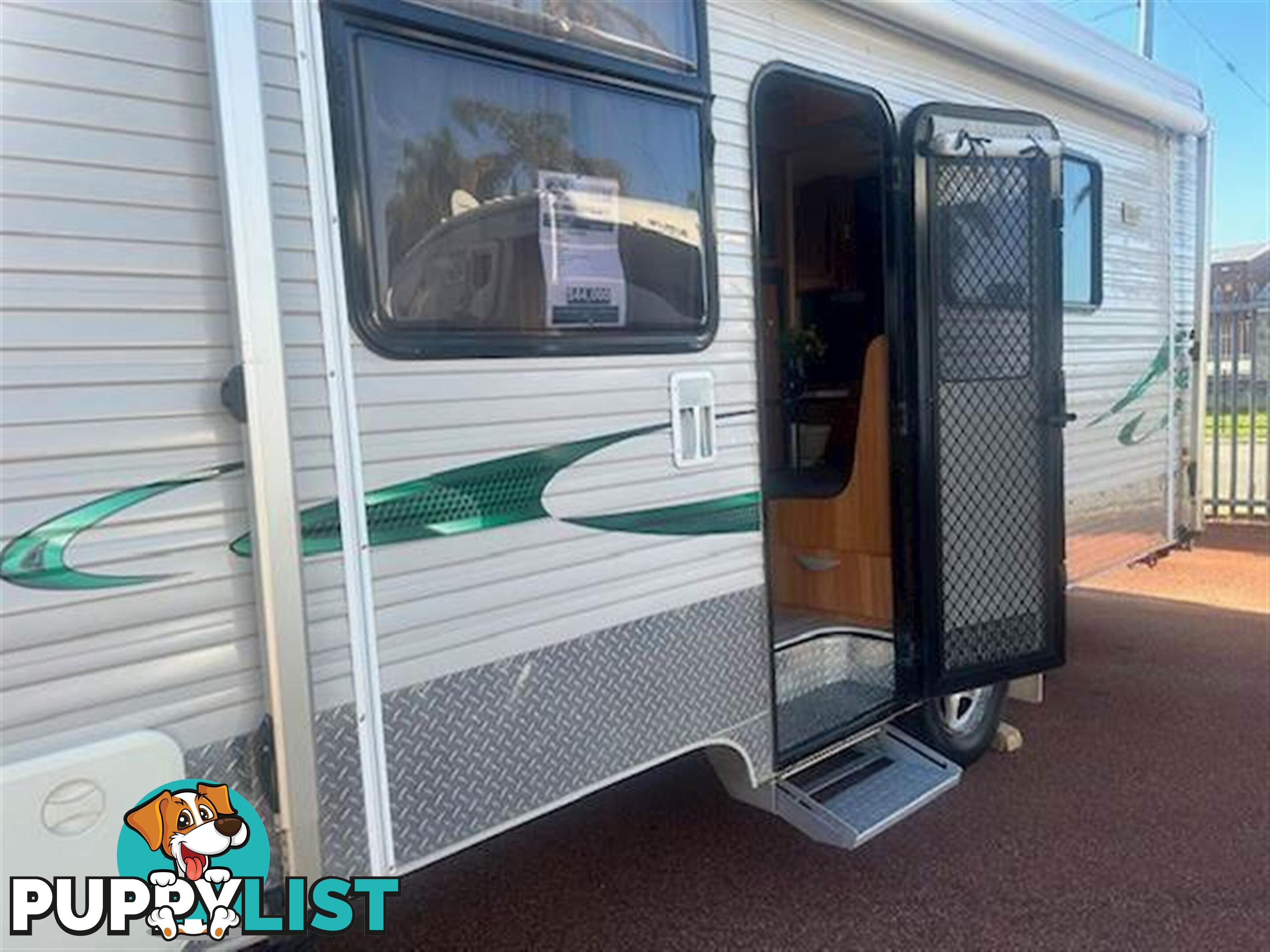 2013 COROMAL ELEMENT B542S QUEEN BED CARAVAN