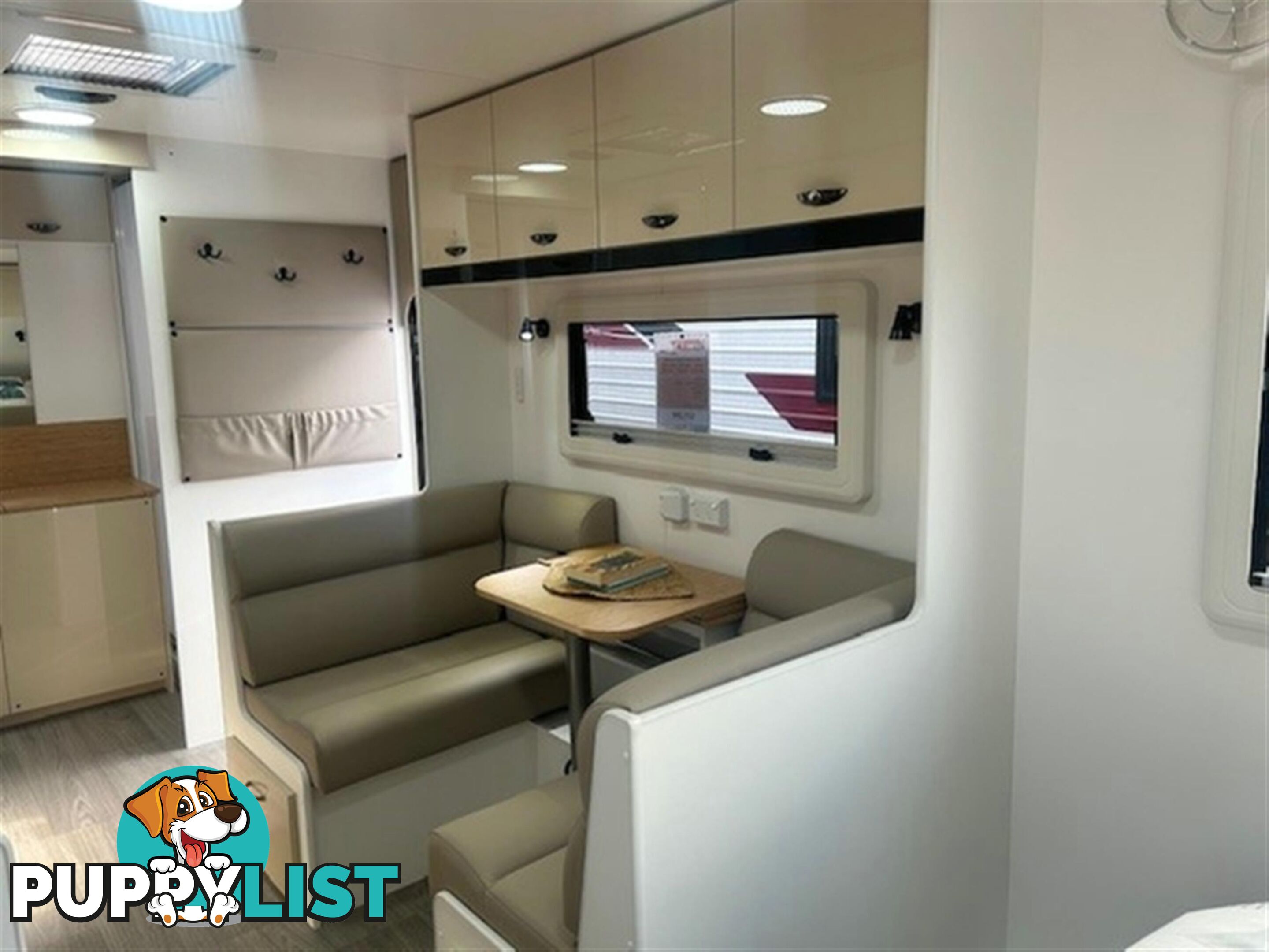 2024 VISCOUNT V2 CAFE LOUNGE CARAVAN