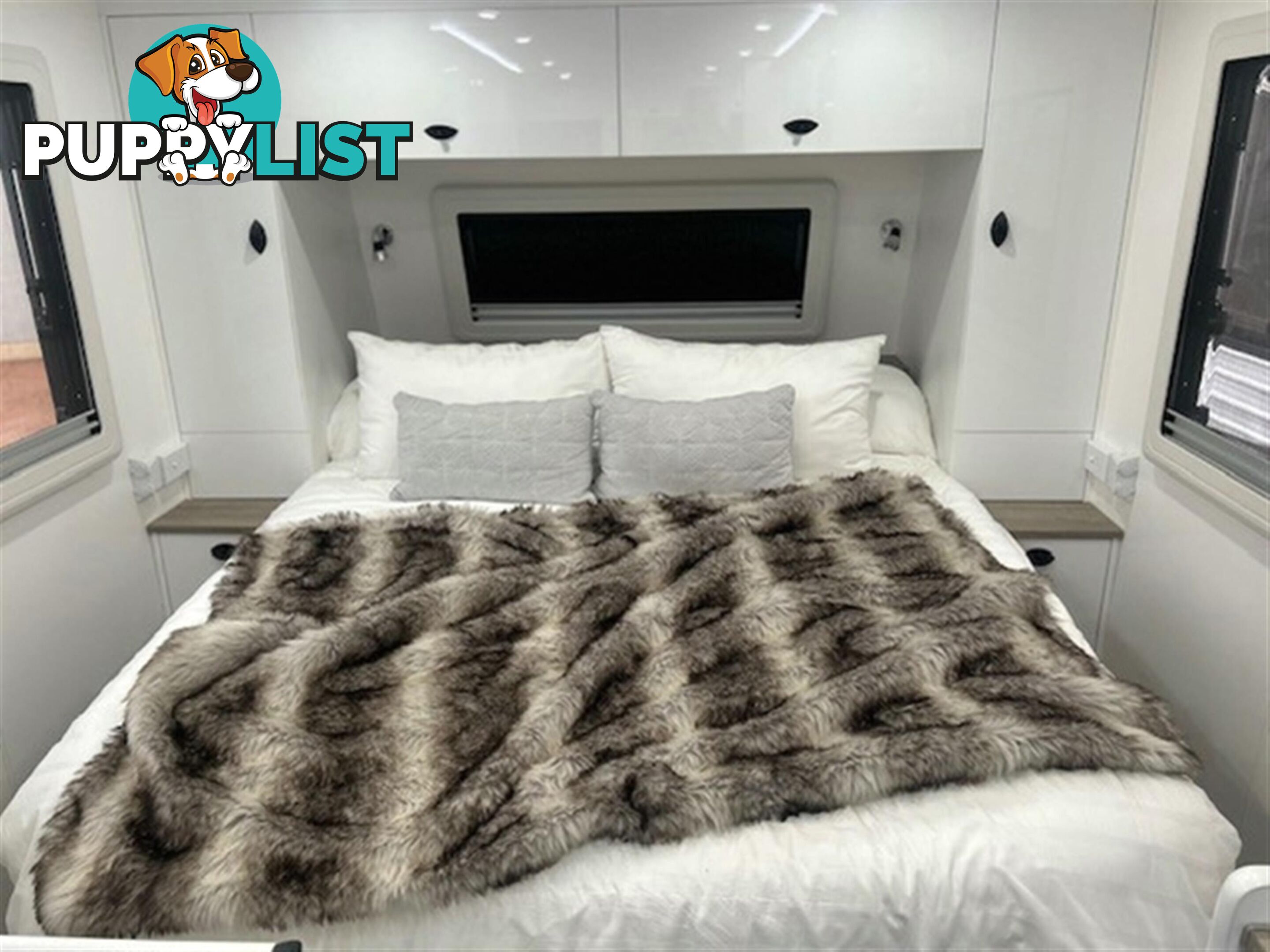 2021 NEWLANDS LUXE 660 CLUB LOUNGE CARAVAN