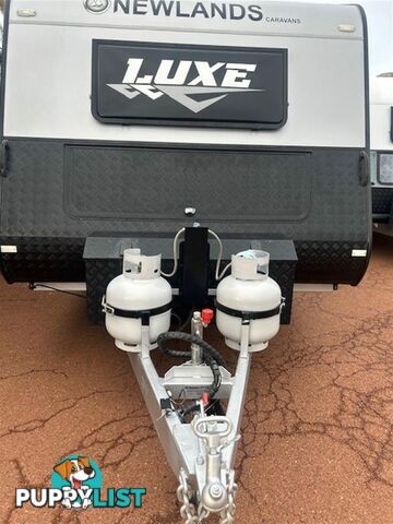 2021 NEWLANDS LUXE 660 CLUB LOUNGE CARAVAN